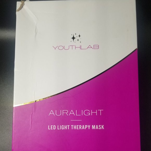 YouthLab Auralight Three-Color Light Face Mask - Picture 9 of 11